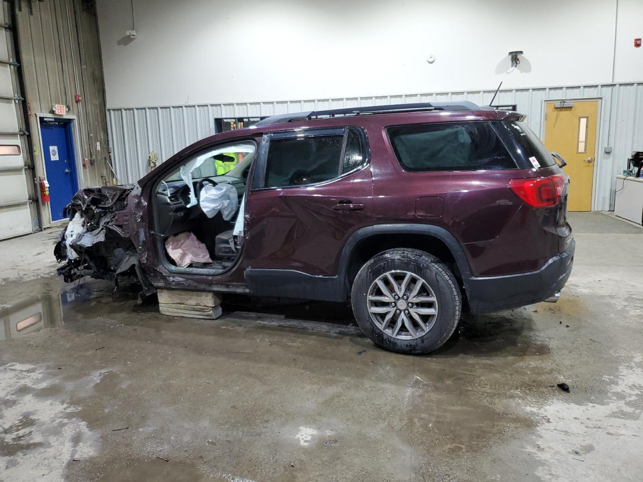 2017 GMC Acadia All Terrain - Фото 2