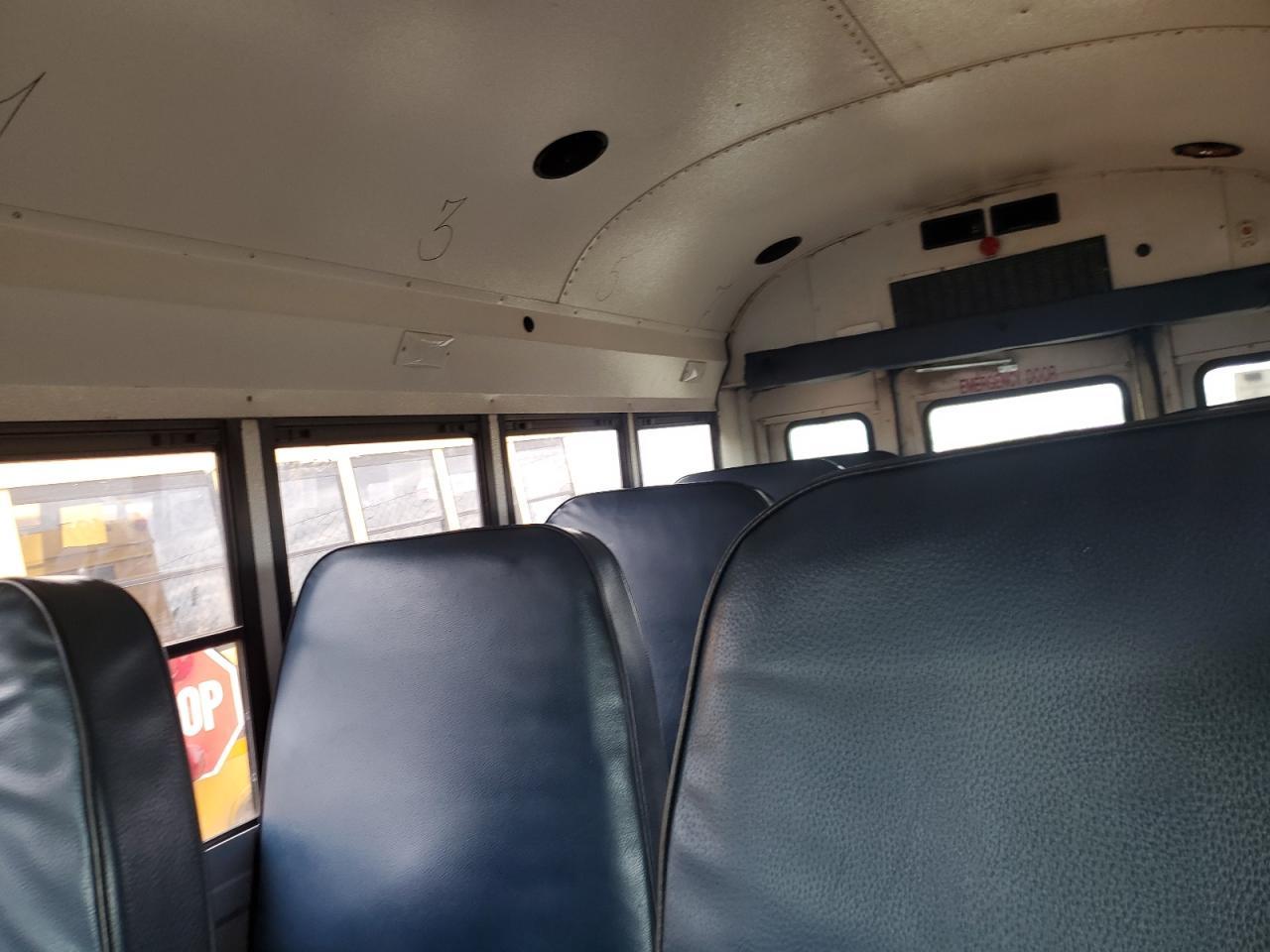 2006 Bluebird Micro Bird G3500 - School Bus - Фото 6