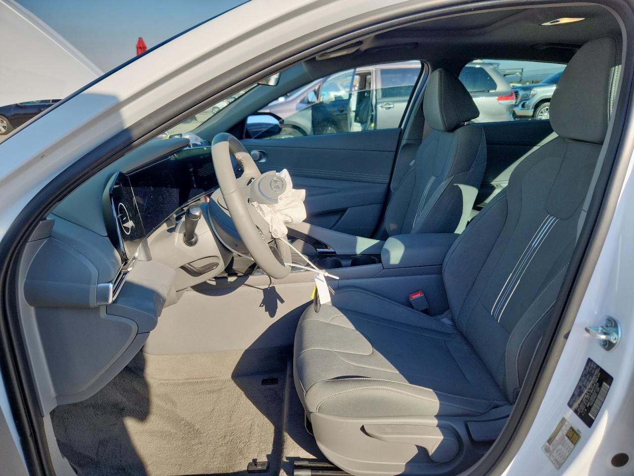 2025 Hyundai Elantra Sel - Фото 7