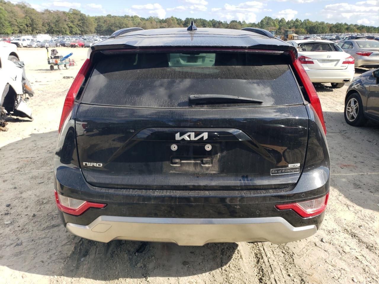 2023 Kia Niro Ex - Image 6