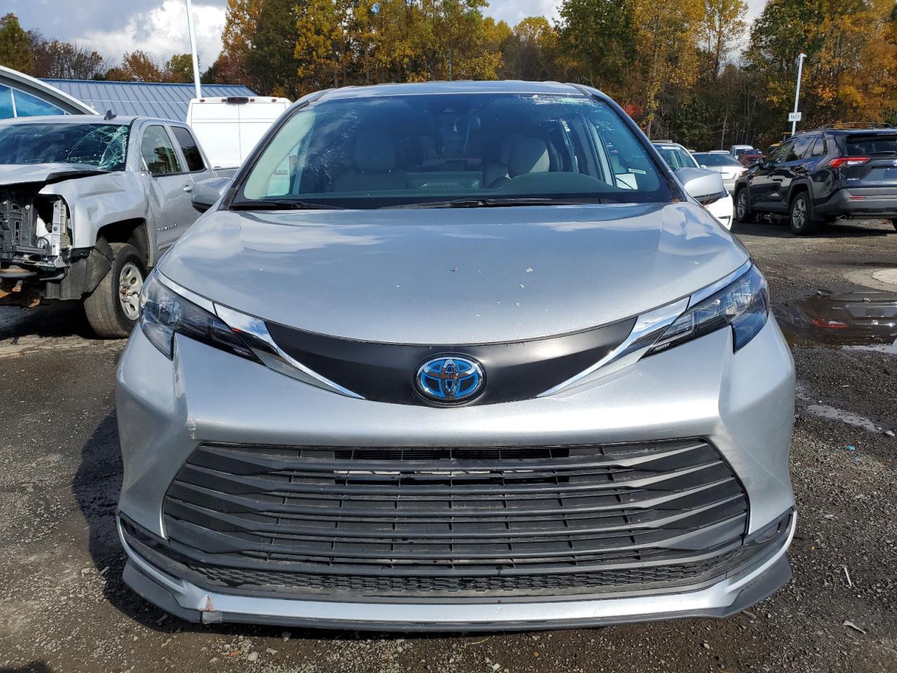 2025 Toyota Sienna Le - Фото 5