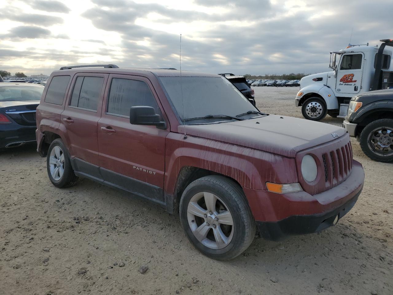 2012 Jeep Patriot Latitude - Image 4