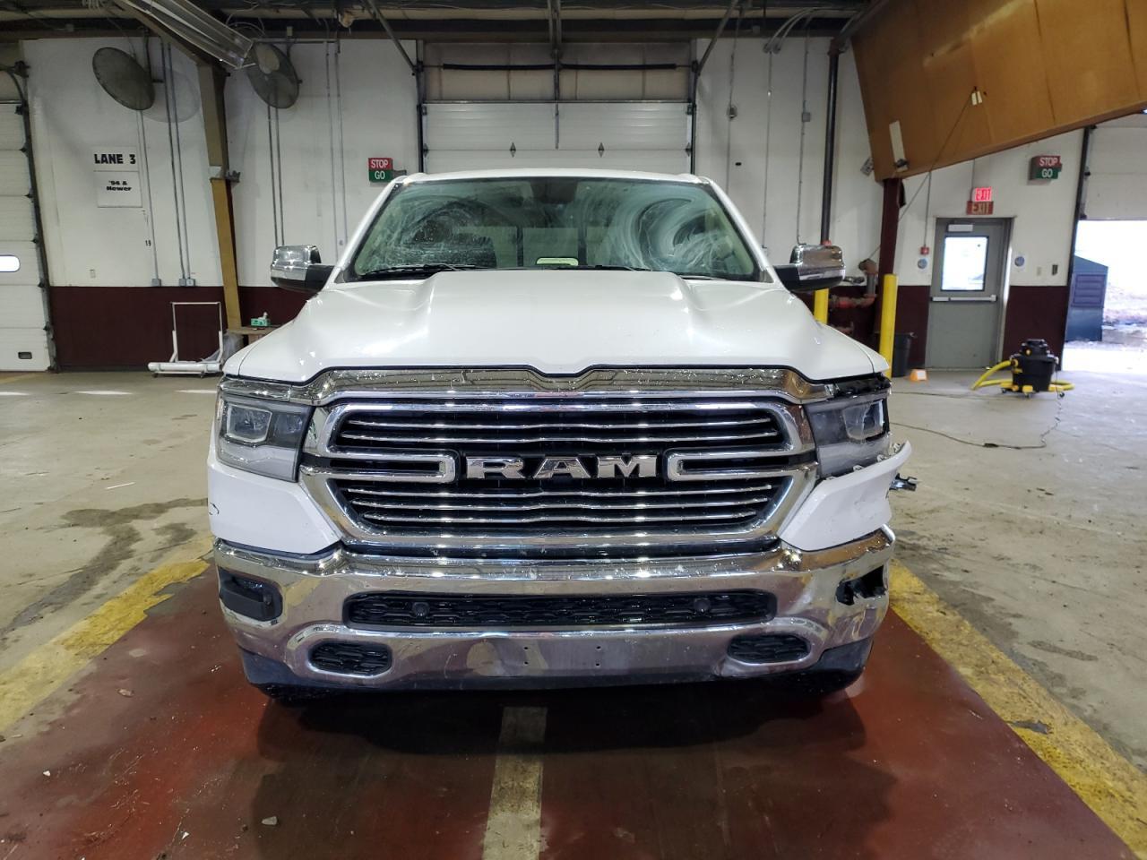 2019 Ram 1500 Laramie - Image 5