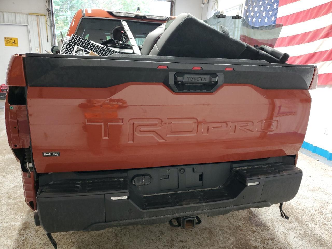 2024 Toyota Tundra Crewmax Limited - Image 6