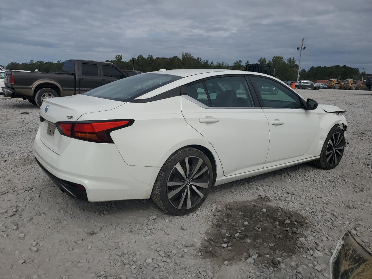 2019 Nissan Altima Sr - Фото 3