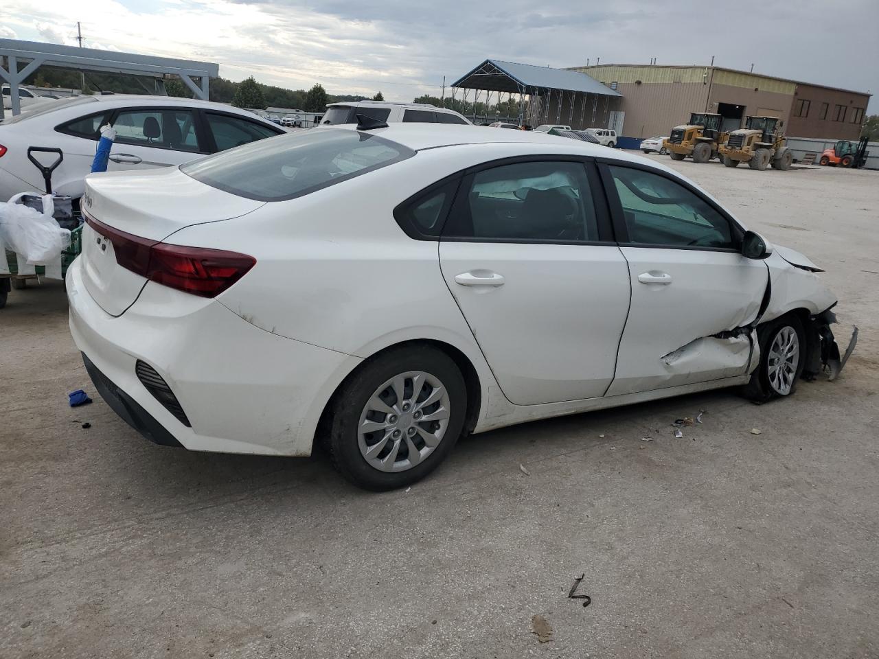 2024 Kia Forte Lx - Фото 3