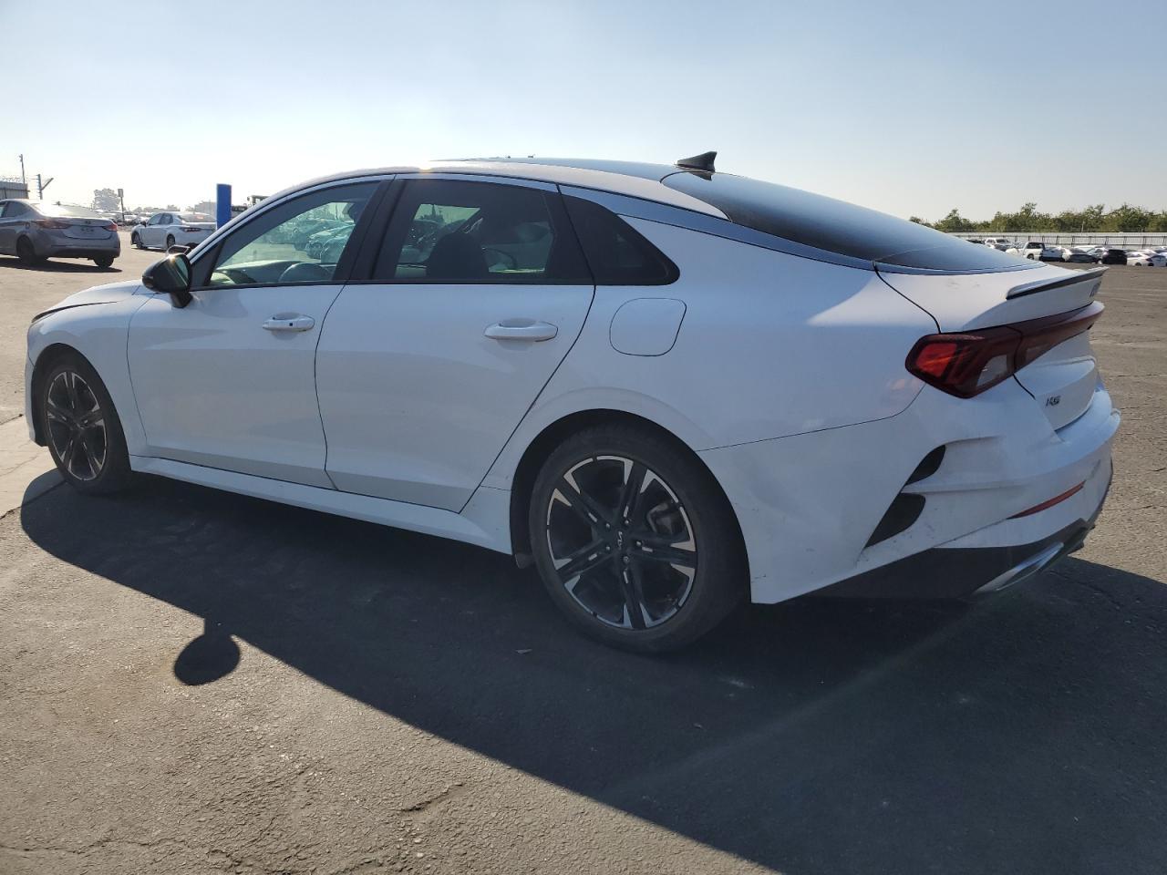 2022 Kia K5 Gt Line - Фото 2