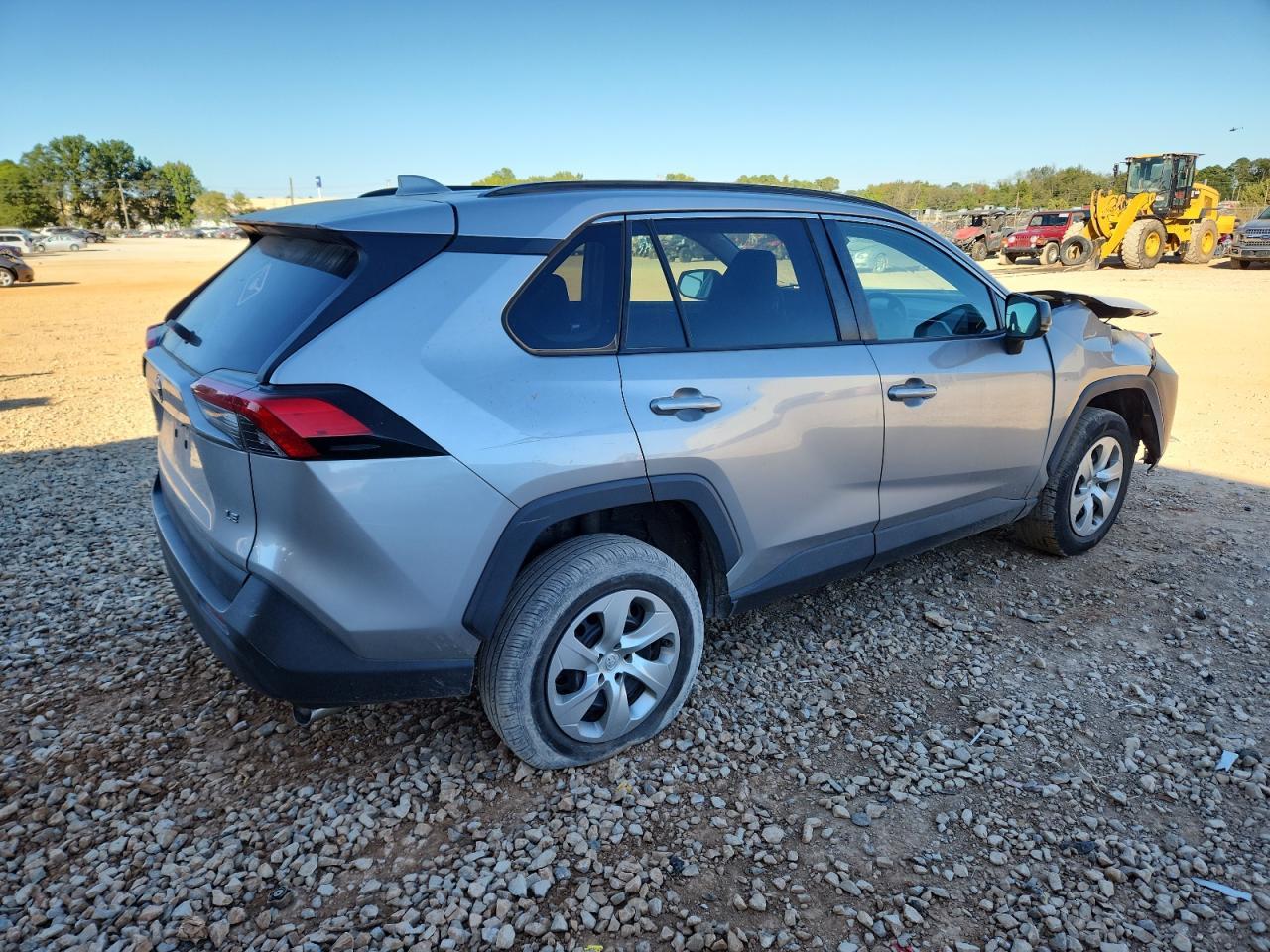 2019 Toyota Rav4 Le - Image 3