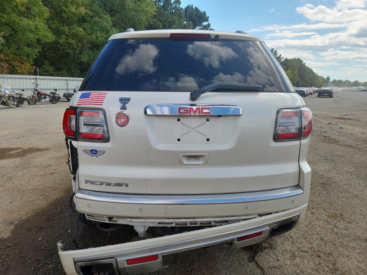 2013 GMC Acadia Denali - Image 6