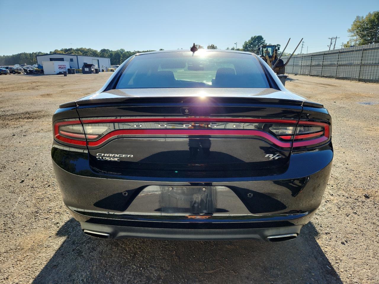 2018 Dodge Charger R/T - Image 6