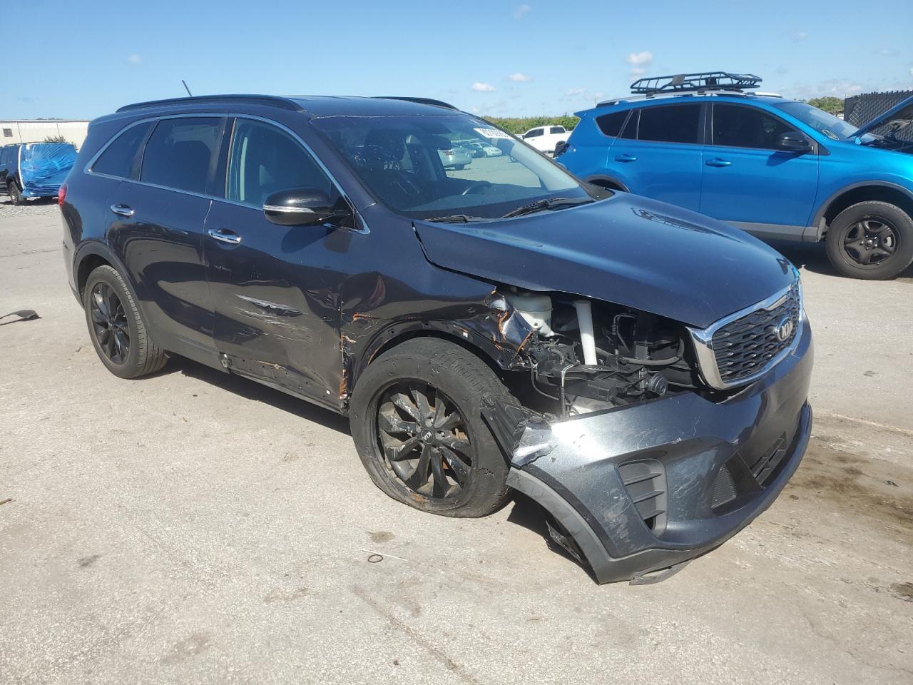 2020 Kia Sorento S - Фото 4