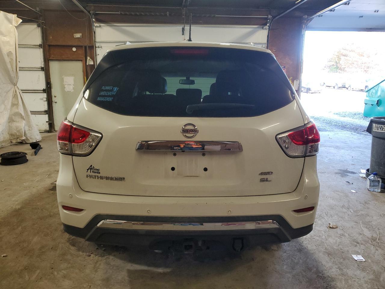 2016 Nissan Pathfinder S - Image 6