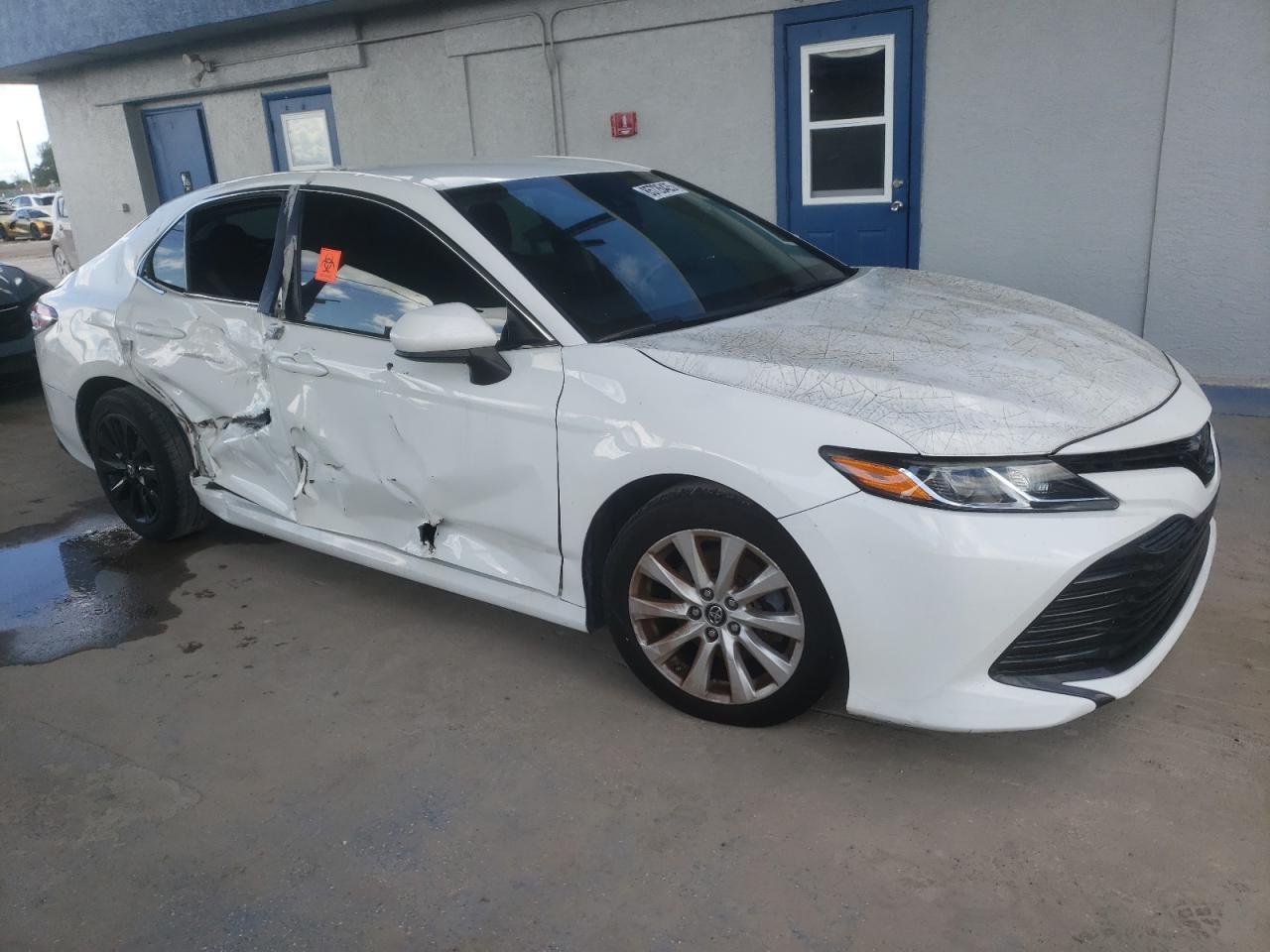 2018 Toyota Camry L - Image 4