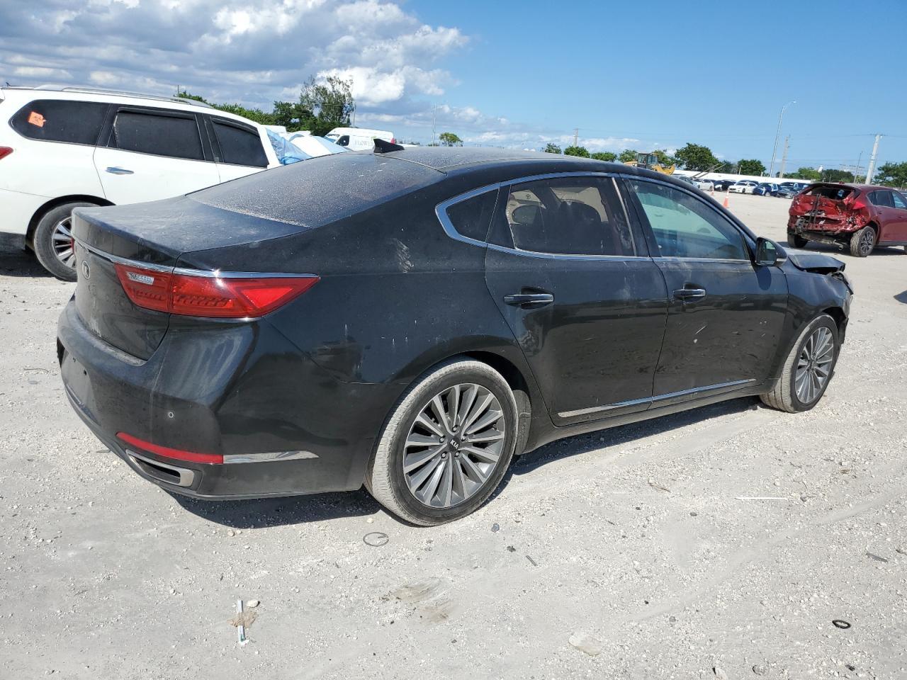 2018 Kia Cadenza Luxury - Image 3