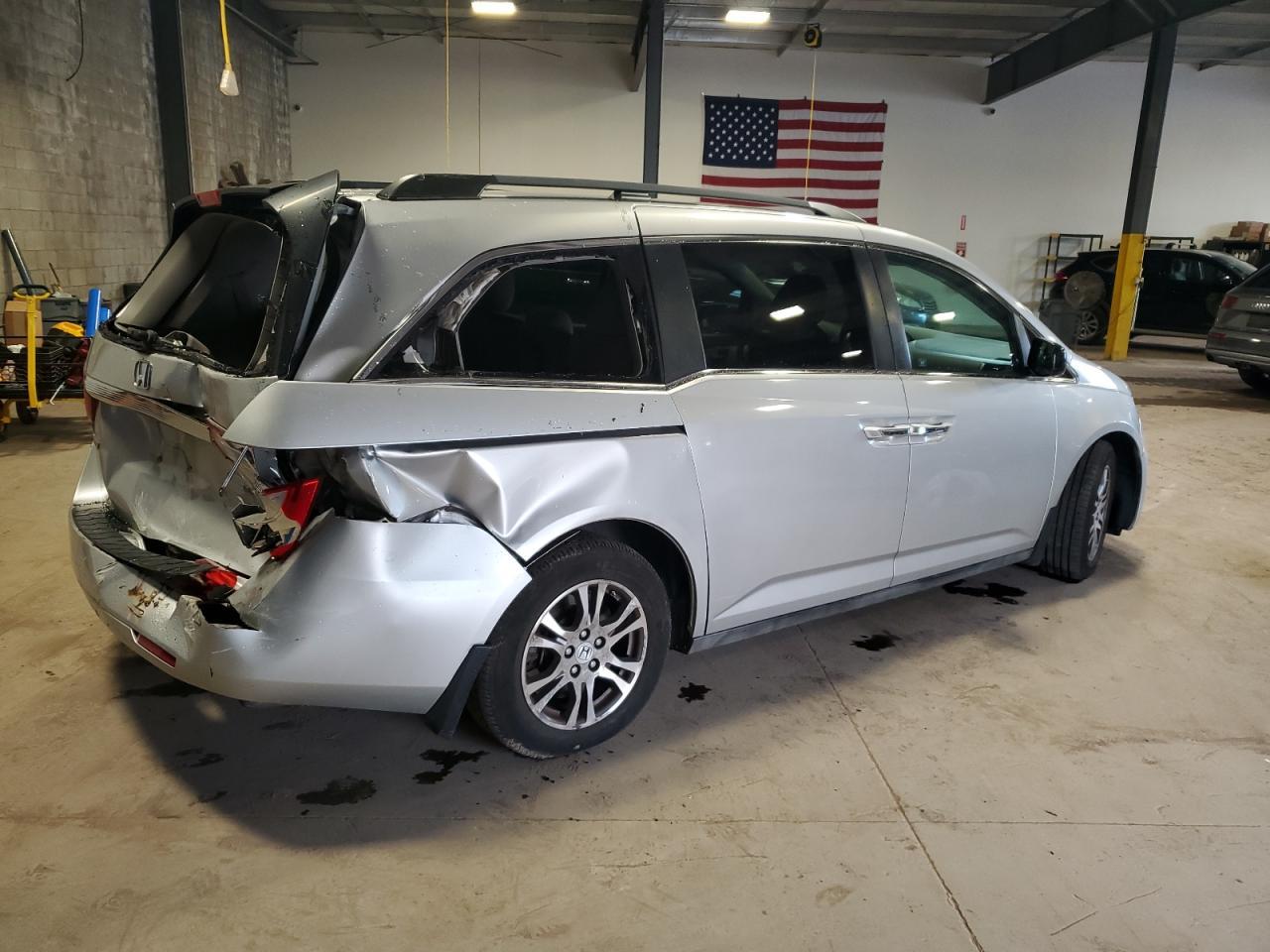 2012 Honda Odyssey Ex - Фото 3