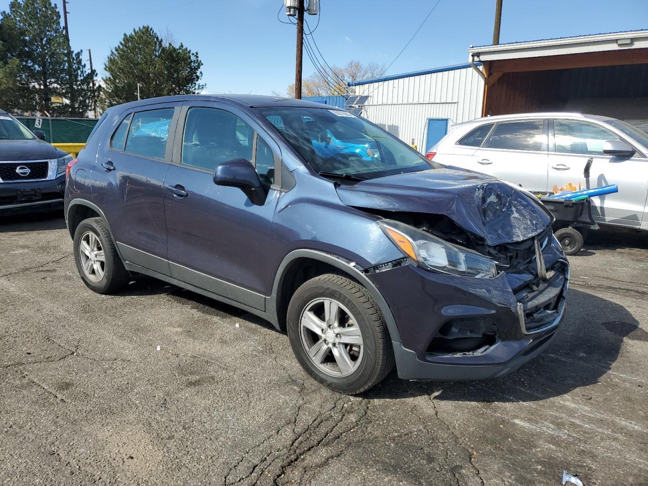 2019 Chevrolet Trax Ls - Image 4