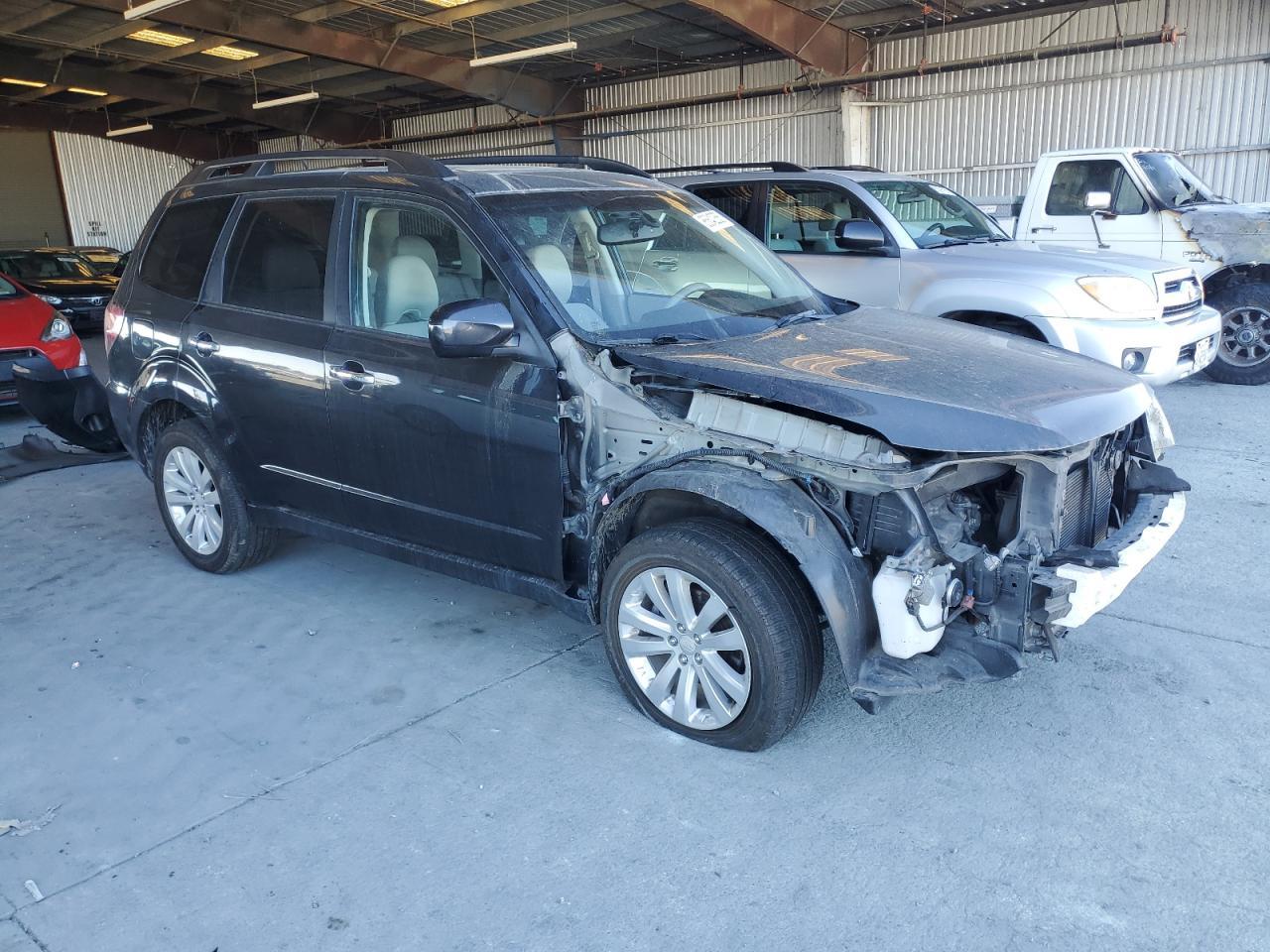 2011 Subaru Forester 2.5X Premium - Image 4