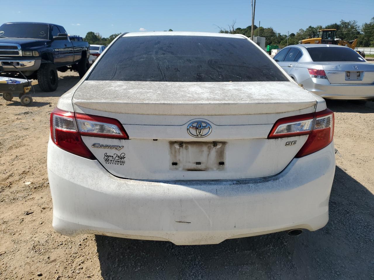 2014 Toyota Camry L - Image 6