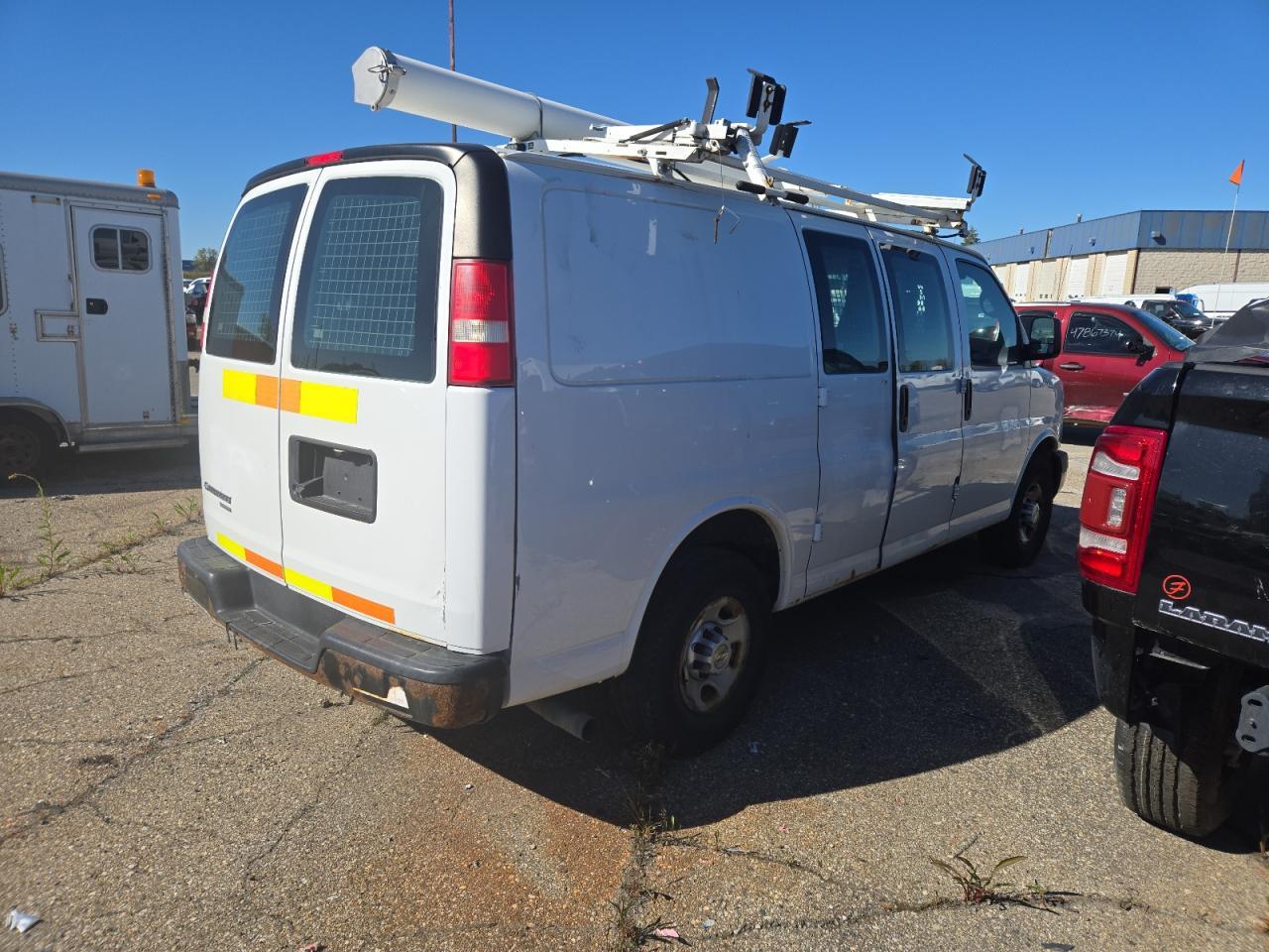 2013 Chevrolet Express G2500 - Фото 3