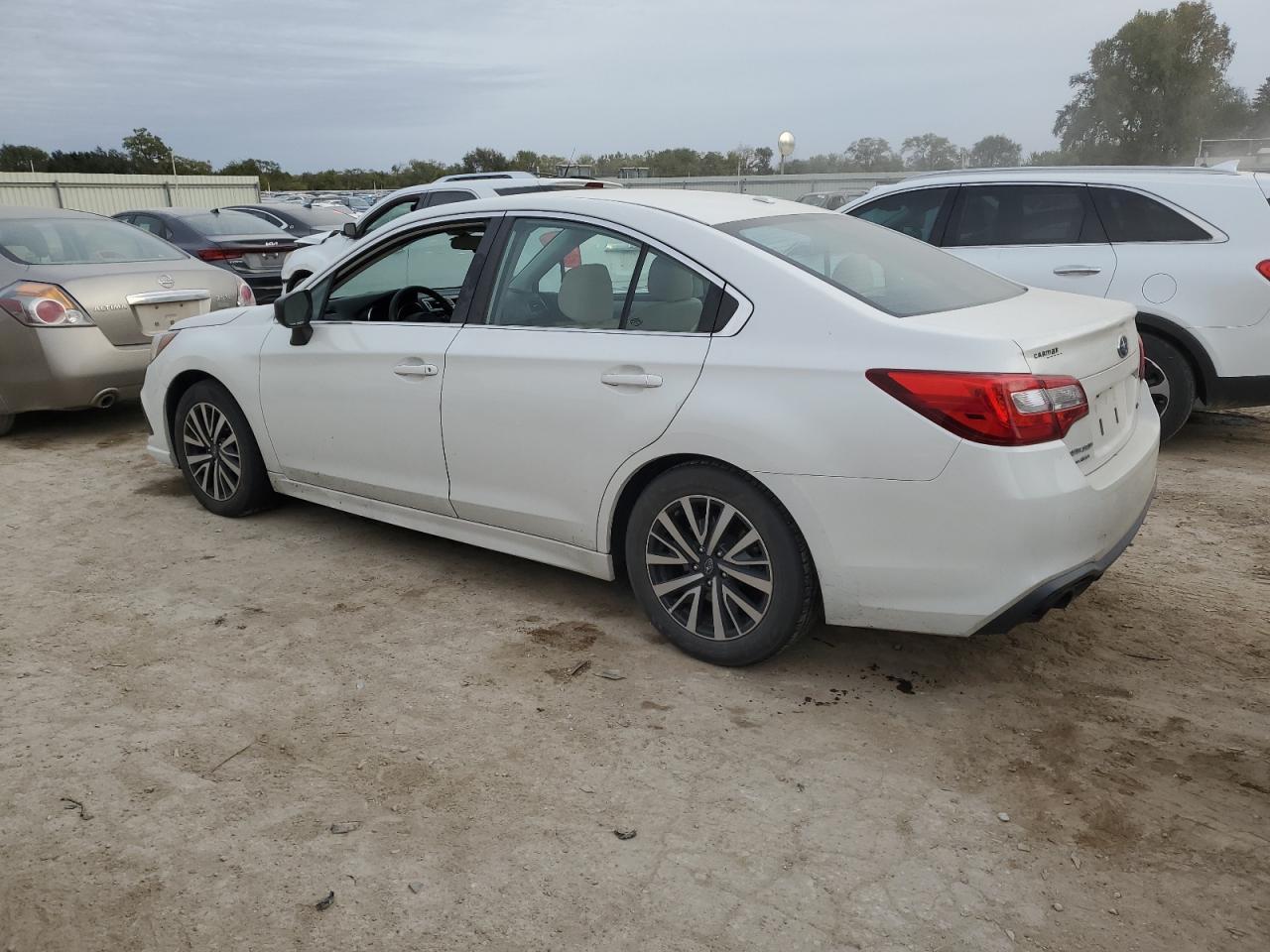 2019 Subaru Legacy 2.5I - Image 2
