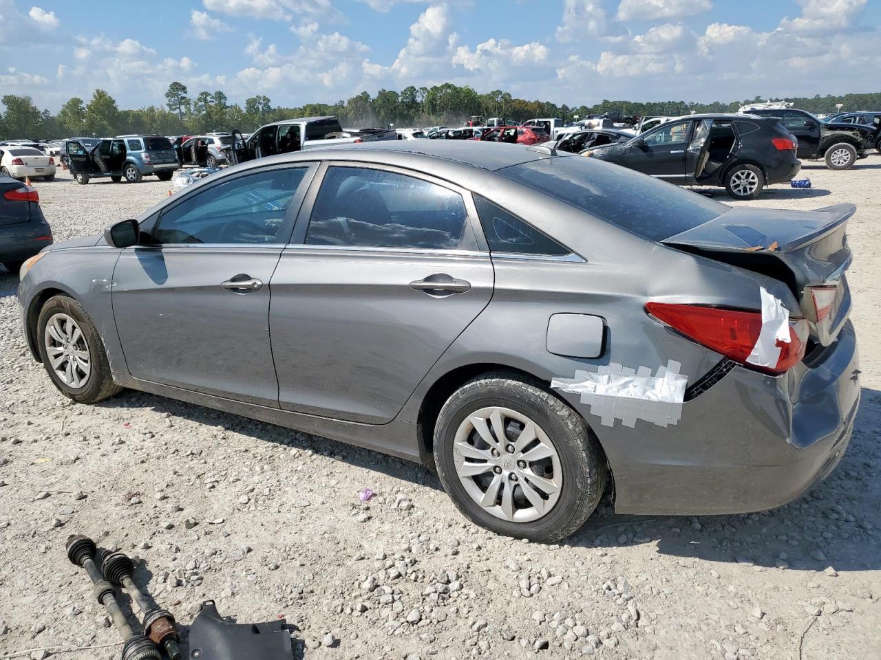 2013 Hyundai Sonata Gls - Image 2
