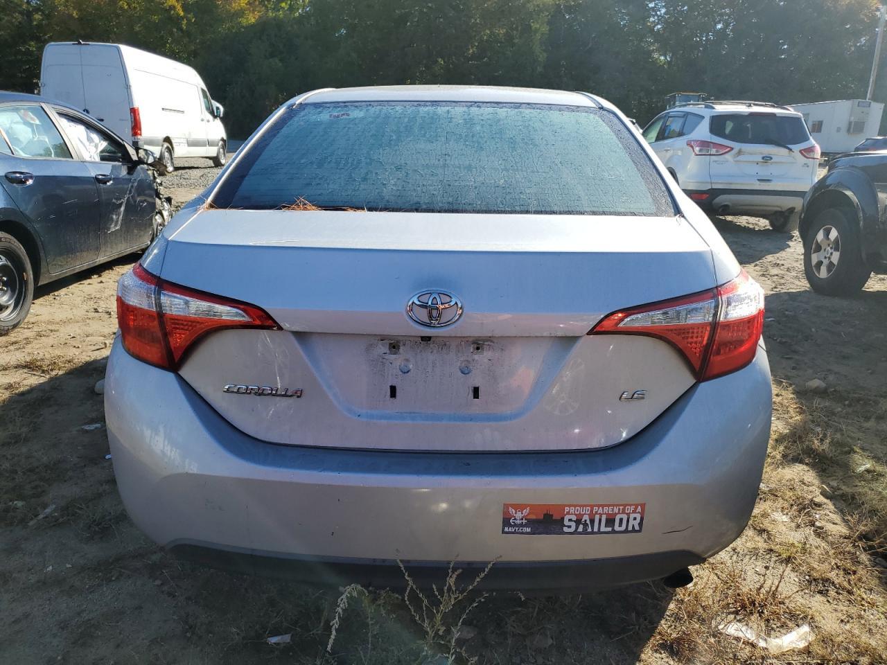 2015 Toyota Corolla Le - Фото 6