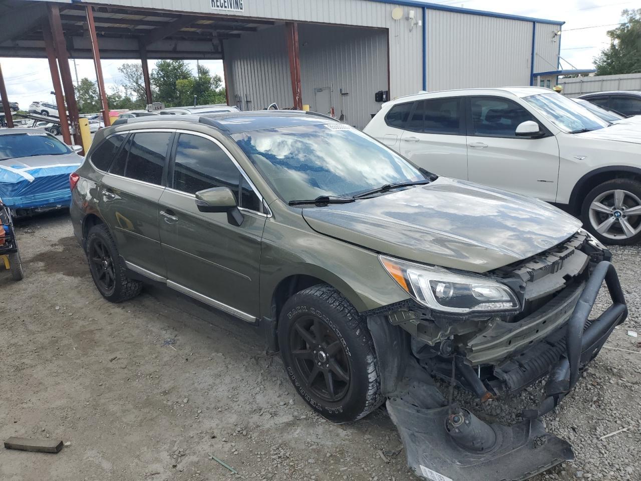 2017 Subaru Outback Touring - Image 4