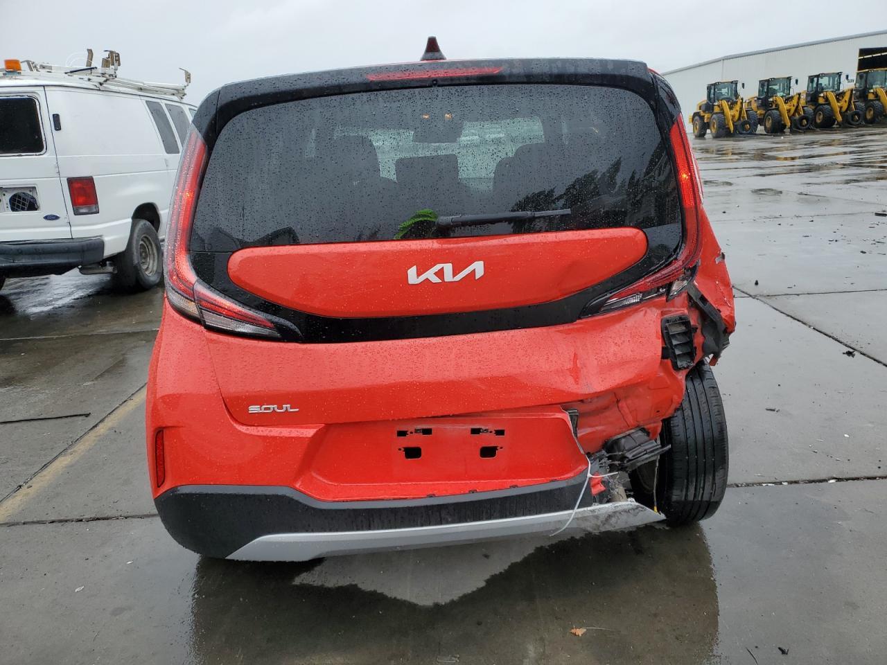 2023 Kia Soul Lx - Image 6