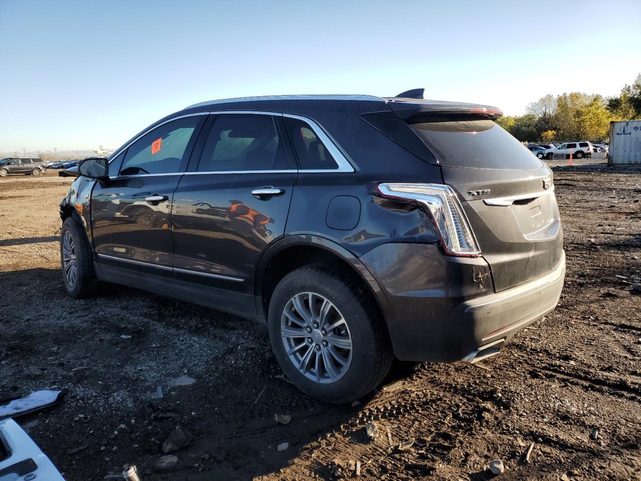 2017 Cadillac Xt5 Luxury - Фото 2