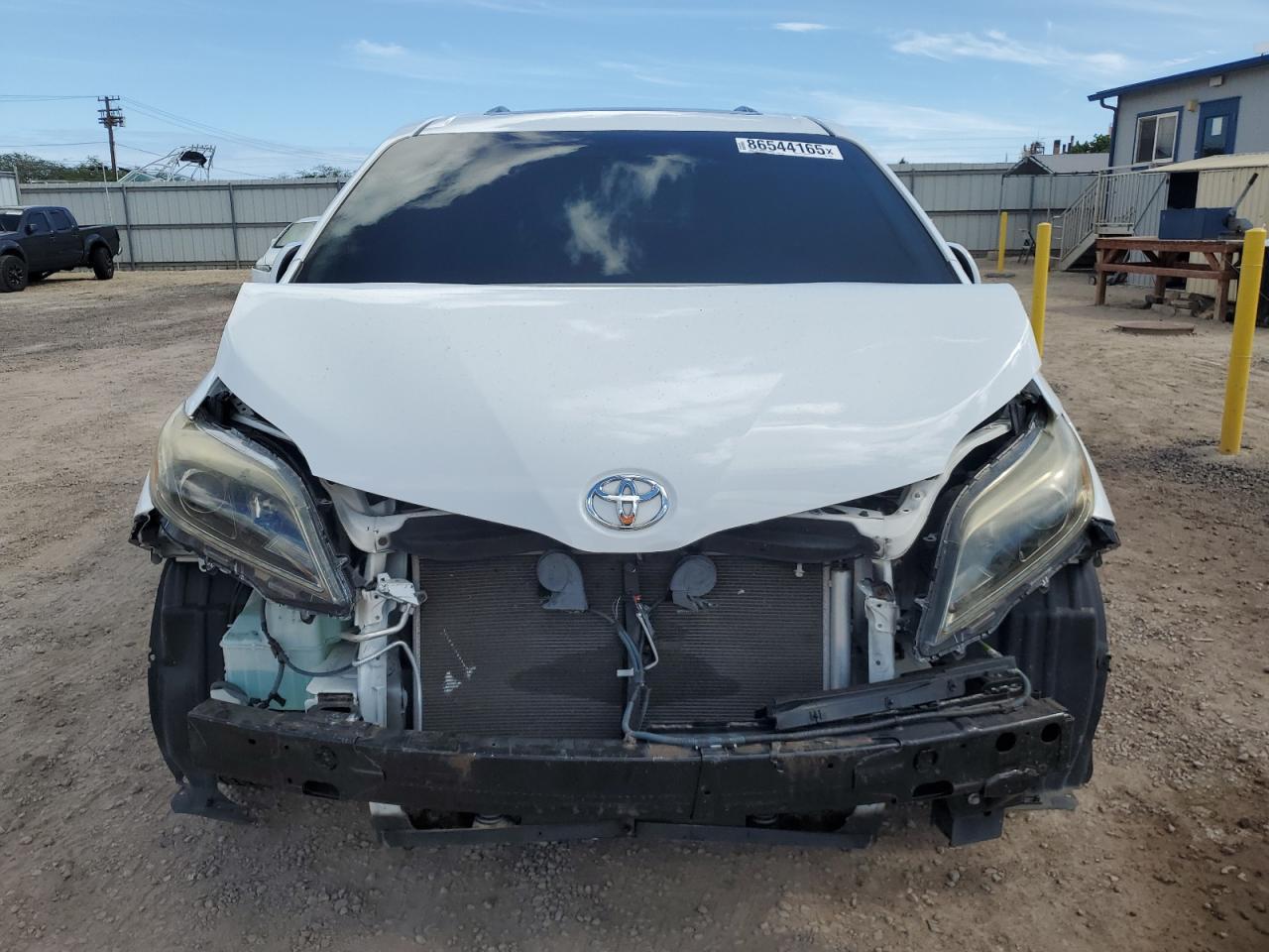 2017 Toyota Sienna Se - Фото 5