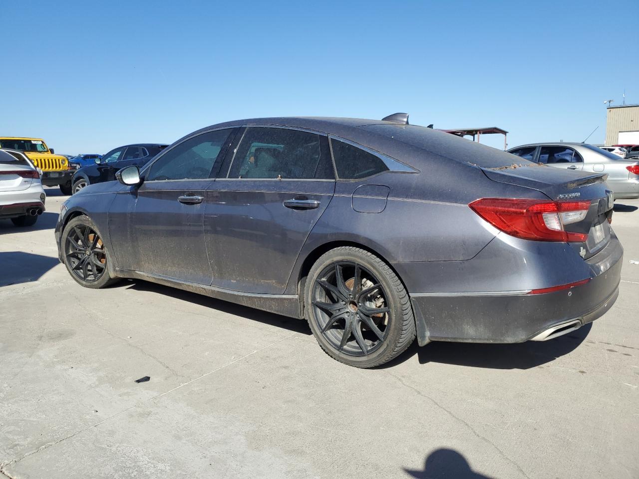 2018 Honda Accord Touring - Фото 2