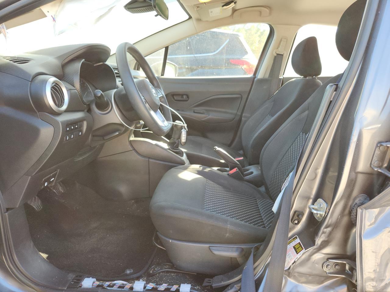 2020 Nissan Versa S - Фото 7