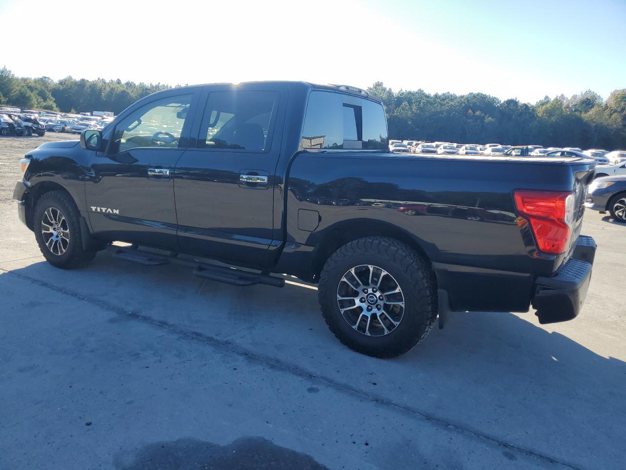 2021 Nissan Titan Sv - Image 2