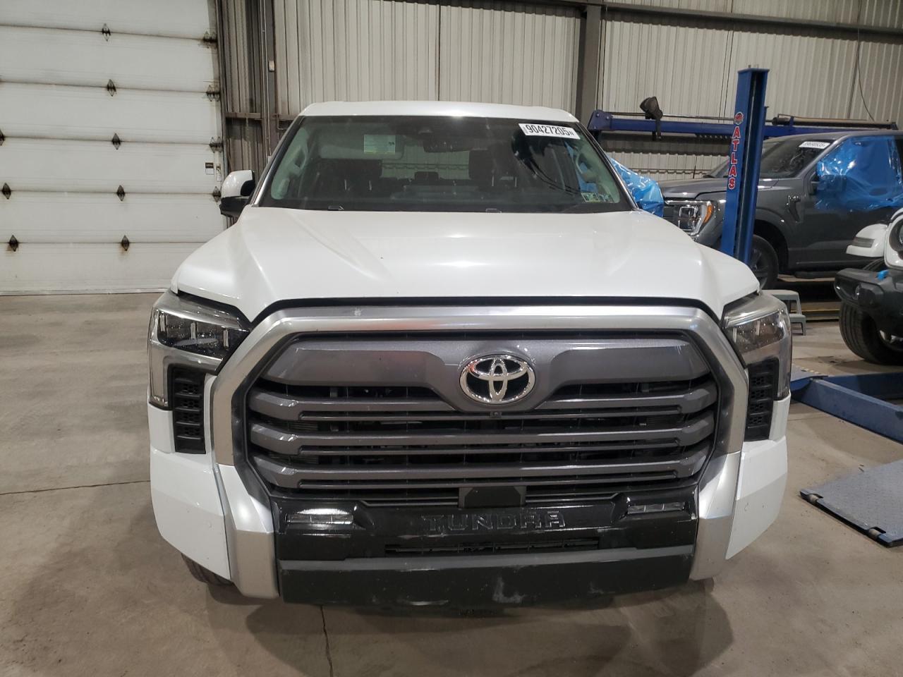 2024 Toyota Tundra Crewmax Limited - Фото 5