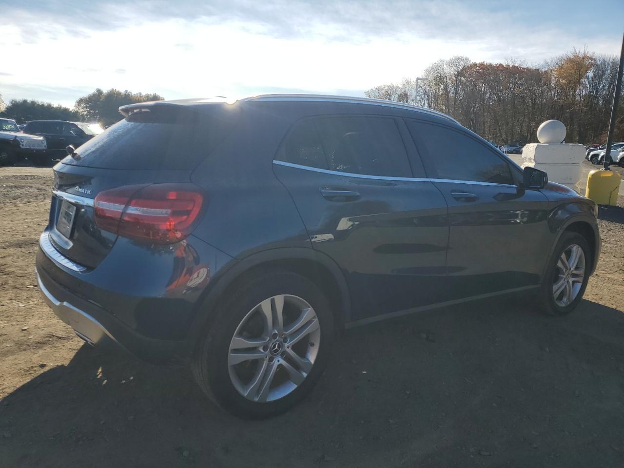 2020 Mercedes-Benz Gla 250 4Matic - Image 3