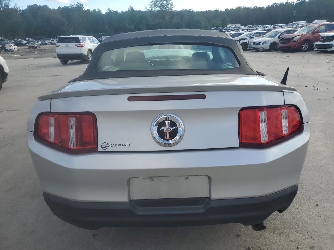2010 Ford Mustang - Фото 6