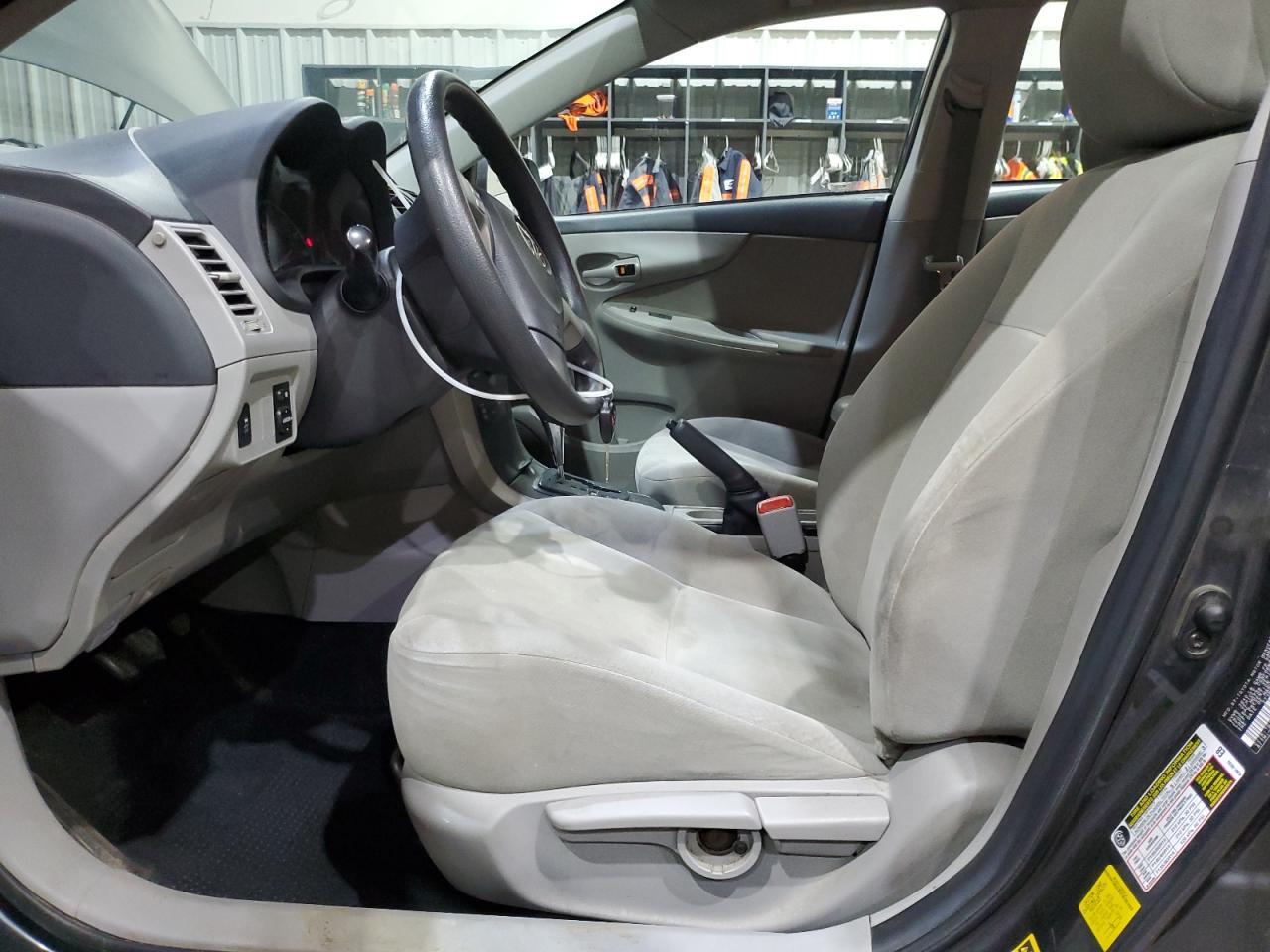 2012 Toyota Corolla Base - Фото 7