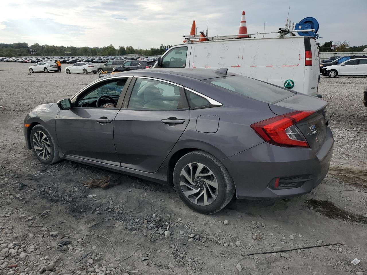 2018 Honda Civic Ex - Фото 2