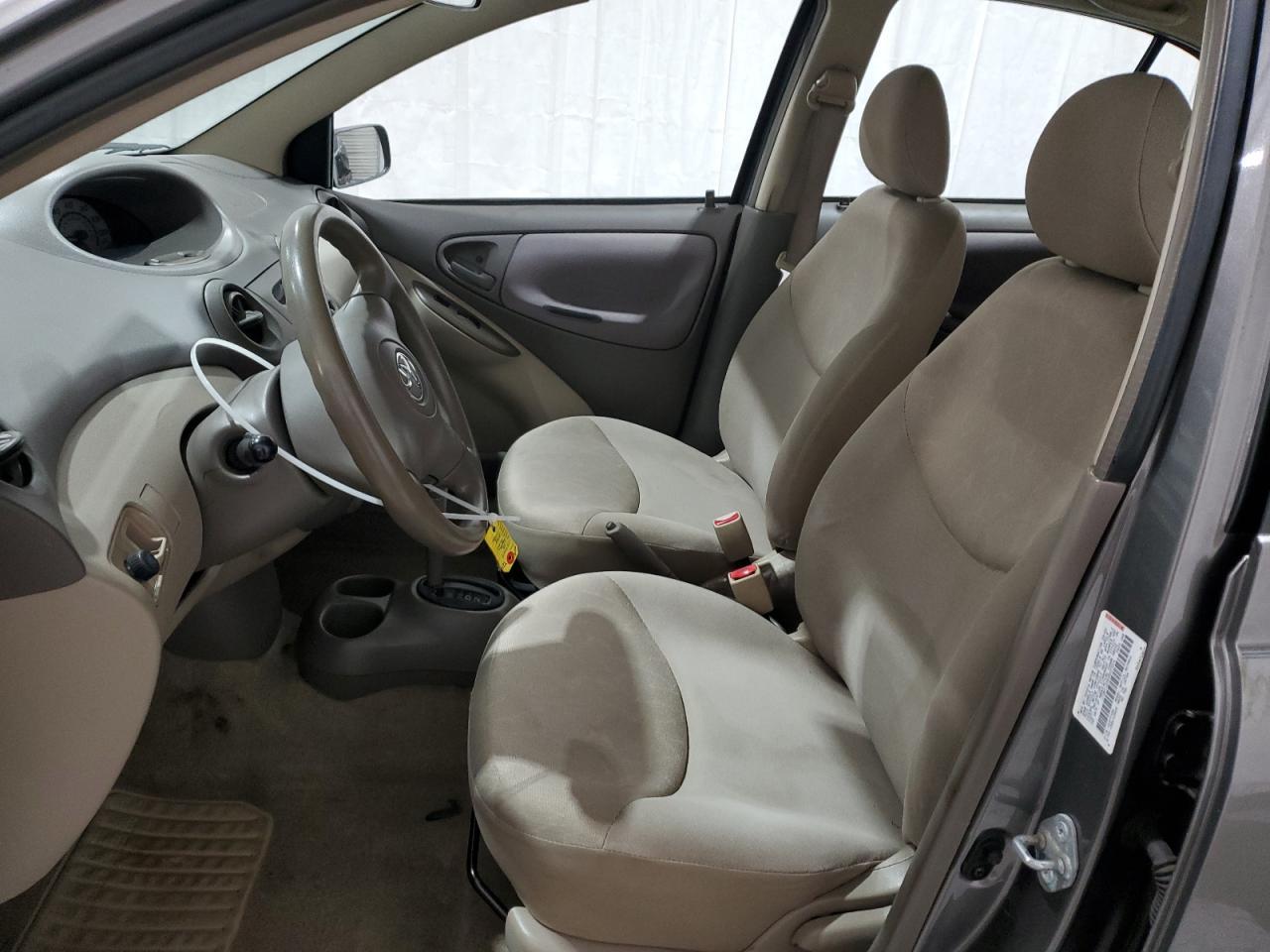 2003 Toyota Echo - Image 7