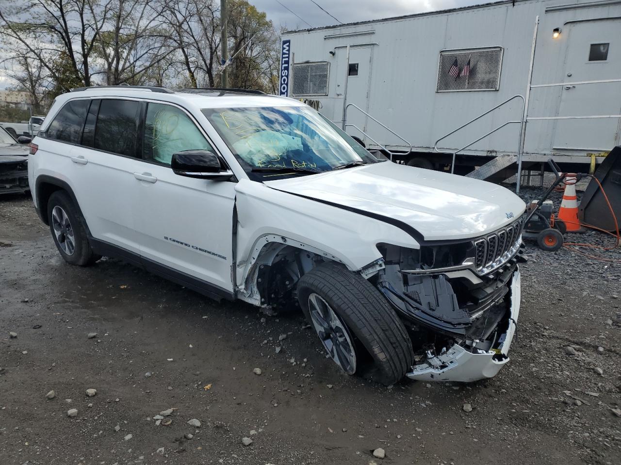 2024 Jeep Grand Cherokee Limited 4Xe - Image 4