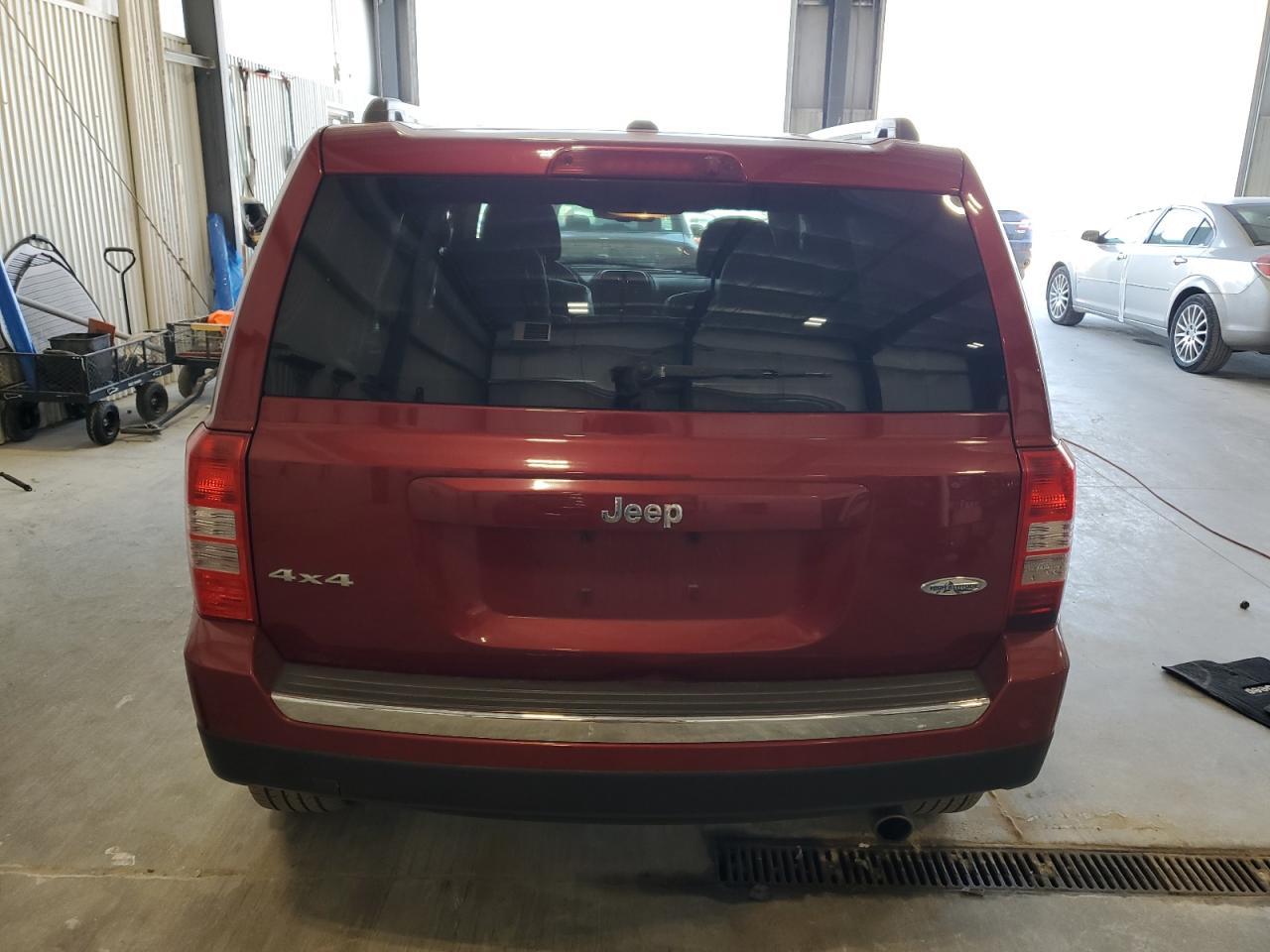 2016 Jeep Patriot Latitude - Image 6