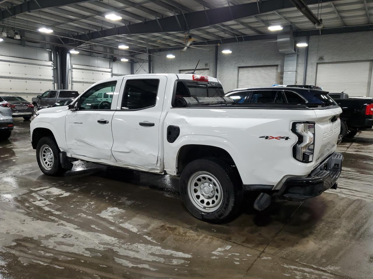 2024 Chevrolet Colorado - Фото 2