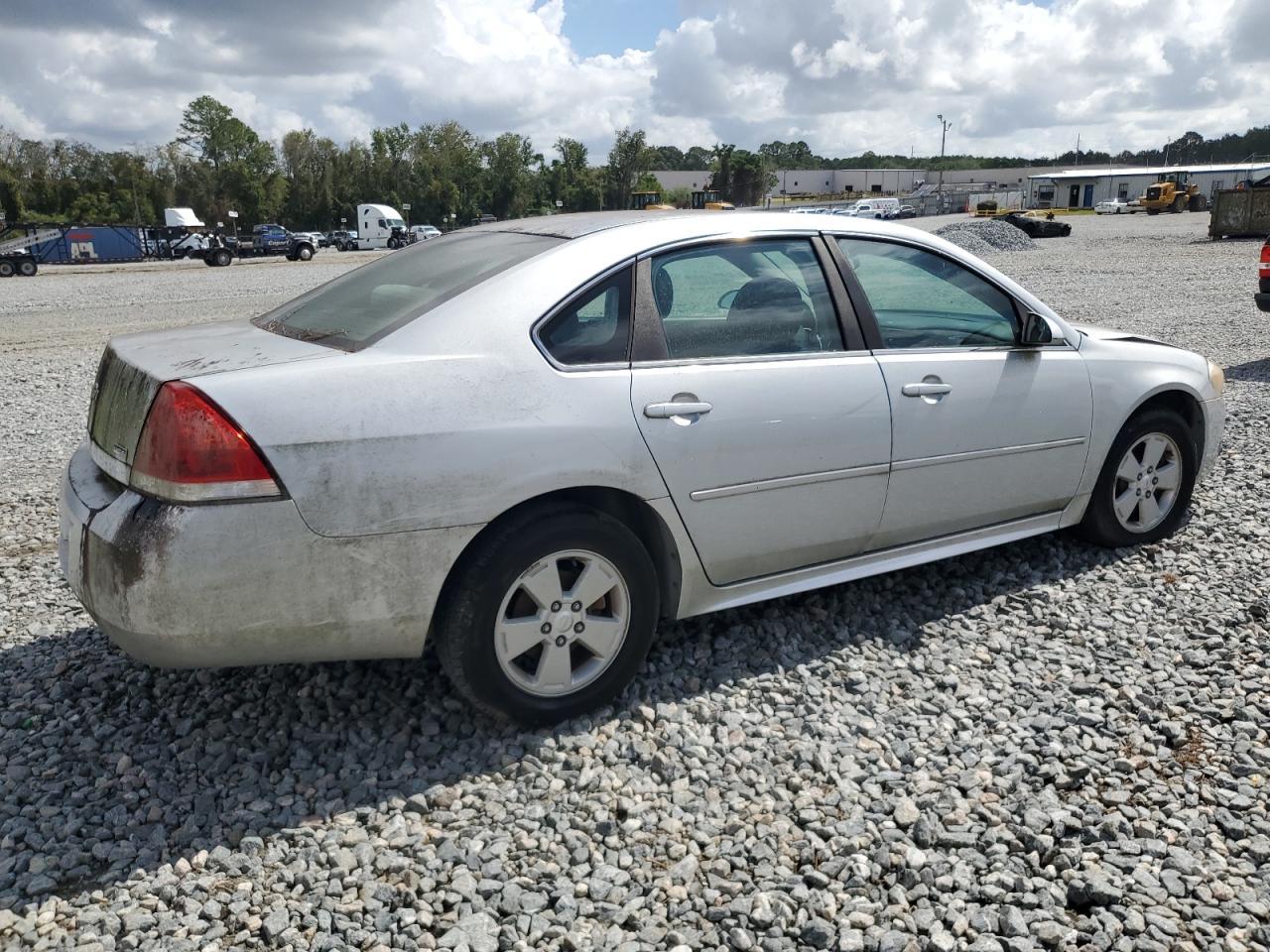 2011 Chevrolet Impala Lt - Image 3