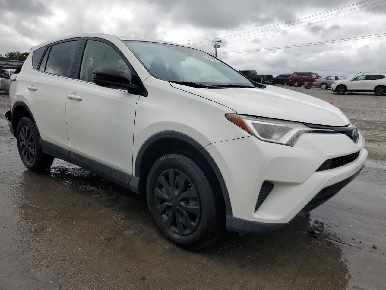 2018 Toyota Rav4 Le - Image 4