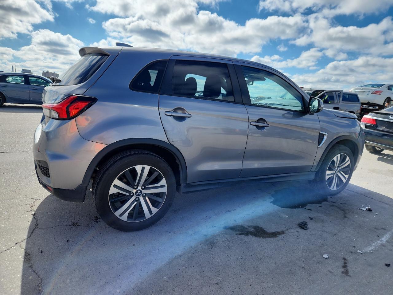 2021 Mitsubishi Outlander Sport Se - Image 3