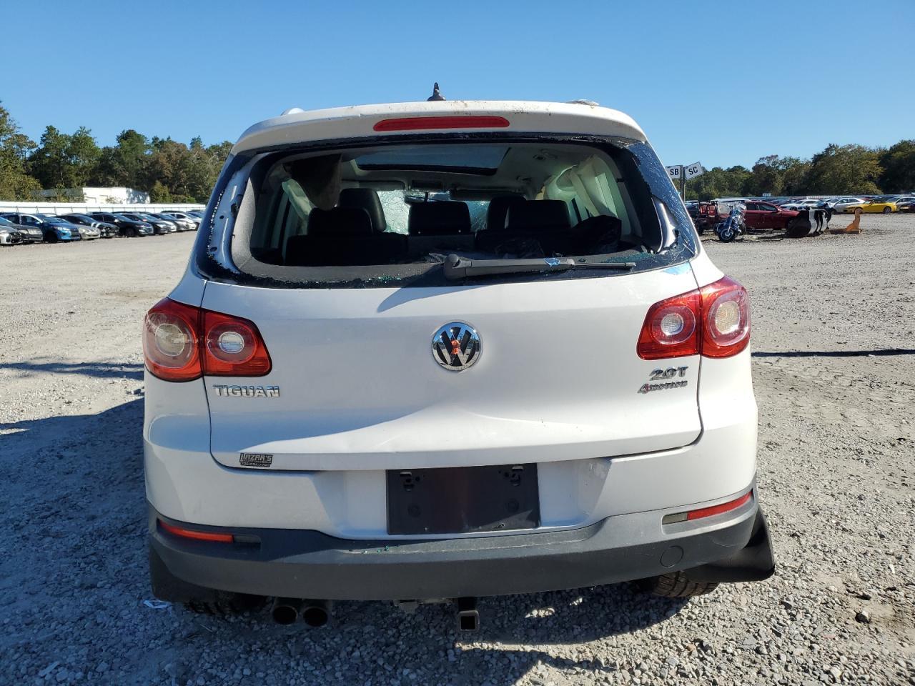 2009 Volkswagen Tiguan Se - Image 6