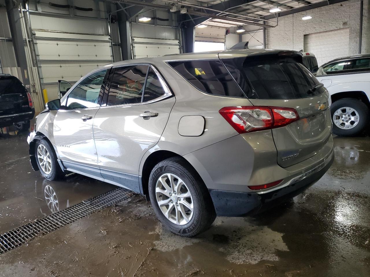 2018 Chevrolet Equinox Lt - Фото 2