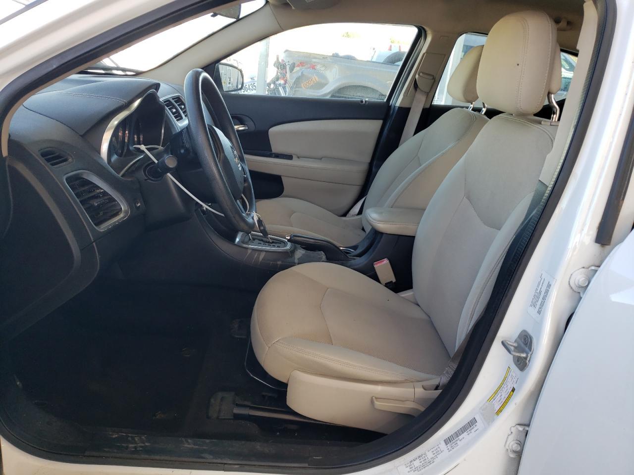 2013 Dodge Avenger - Image 7