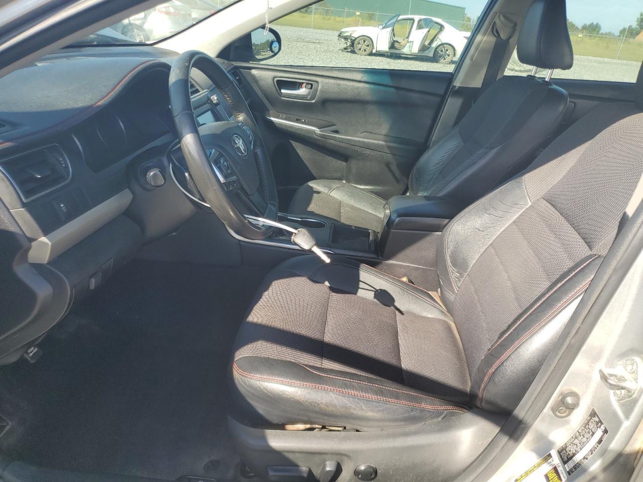 2017 Toyota Camry Le - Фото 7