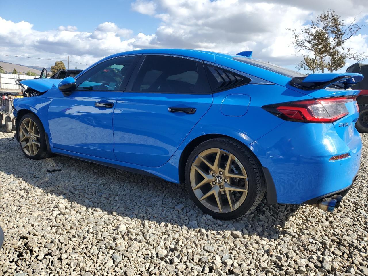 2023 Honda Civic Sport Touring - Image 2